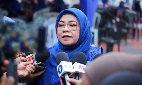 BN SASAR KEMENANGAN LEBIH BESAR DI PANTAI KUNDOR