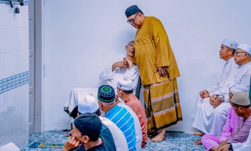 JEMAAH LEBIH SELESA TUNAI IBADAH, TERIMA KASIH TOK RAUF