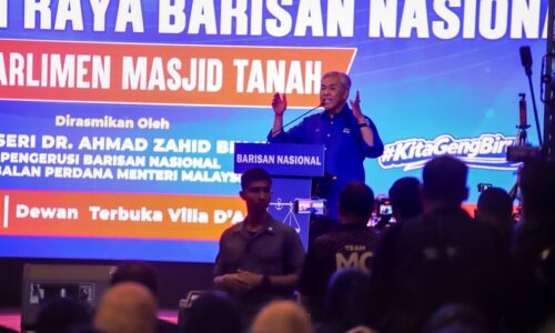 ZAHID PILIH TANJUNG BIDARA, IRINGI AB RAUF PADA HARI PENAMAAN CALON
