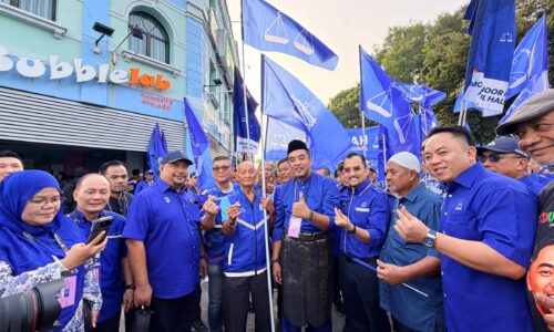 PRN MELAKA: ASYRAF WAJDI, UNCLE WONG IRINGI MOHD NOOR HELMY