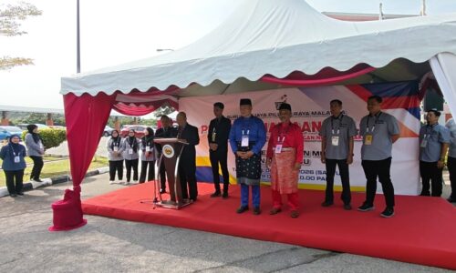PRN MELAKA: PERTEMBUNGAN DUA PENJURU DI N04 LENDU