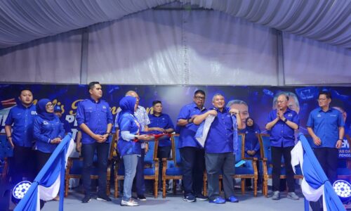 AB RAUF MAHU LAHIRKAN PELAPIS KEPIMPINAN MUDA UMNO