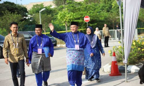 PRN MELAKA: SAINGAN TIGA PENJURU DI SUNGAI UDANG