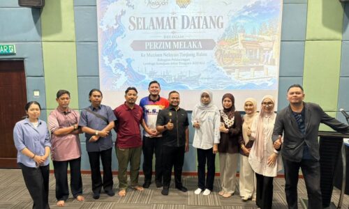 PERZIM KAJI PENDEKATAN BAHARU NAIK TARAF PAMERAN MUZIUM