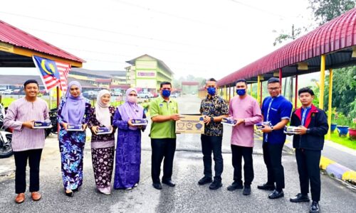 JEREBU: MENARA TAMING SARI EDAR 1,000 PELITUP MUKA UNTUK PELAJAR