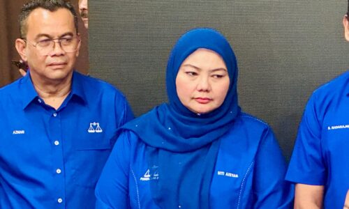 PRN MELAKA: BN PERTARUH SITI AISYAH DI DUN PENGKALAN BATU