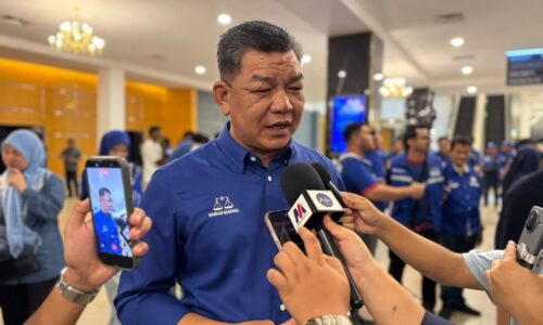 PRN MELAKA: TOK AJAK JANJI TERUSKAN KHIDMAT, TINGKAT KUALITI PERKHIDMATAN DI TELOK MAS